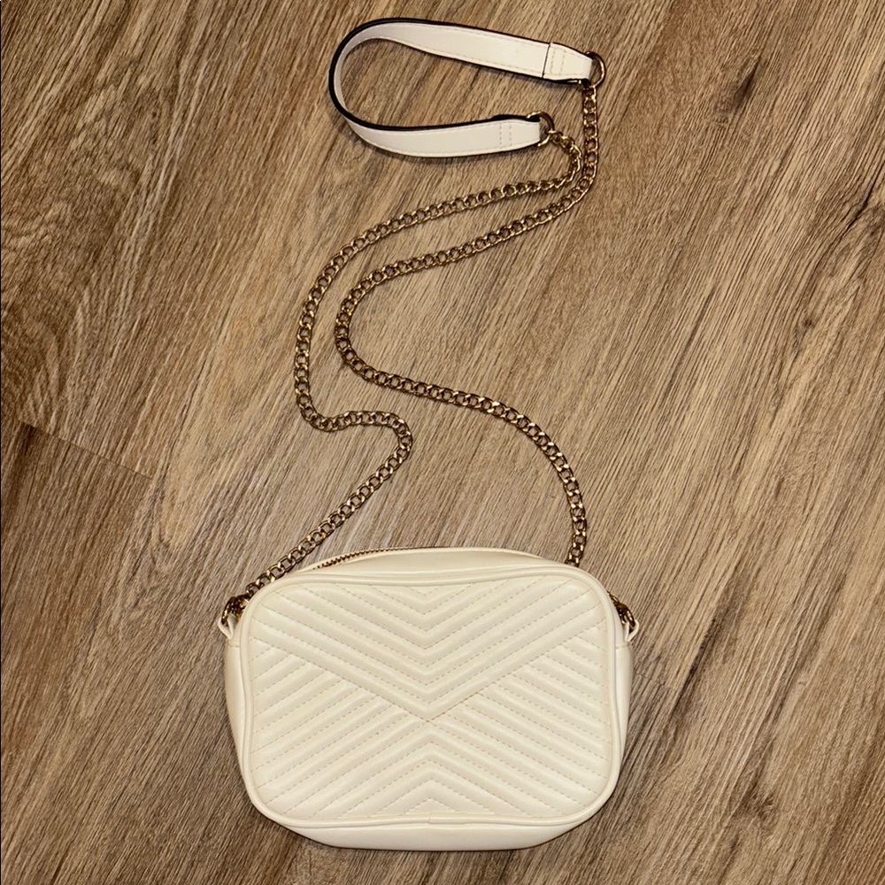 H&M Cream Quilted Crossbody Bag with Chain Strap